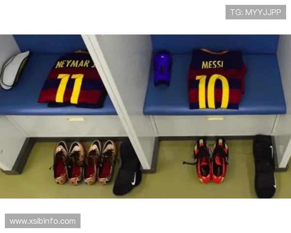 梅西现身埃尔切主场训练引发热潮社交媒体连发16条动态庆祝